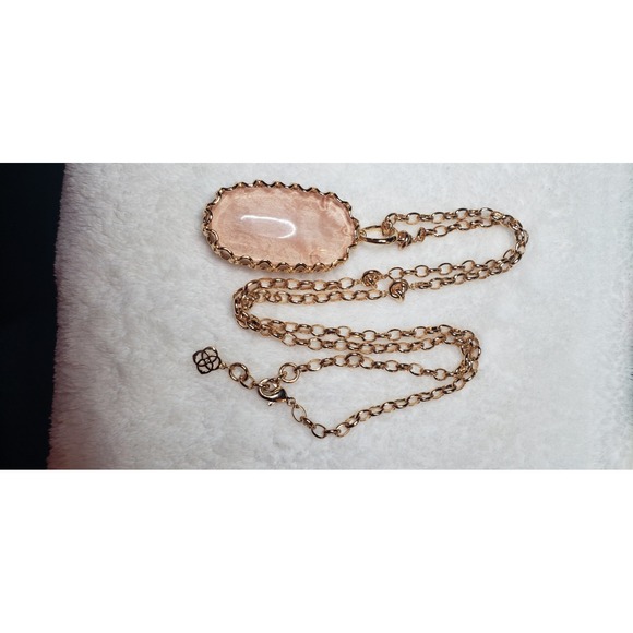 KENDRA SCOTT Rose Gold plated Macrame Reid Long Necklace Blush - Picture 3 of 5